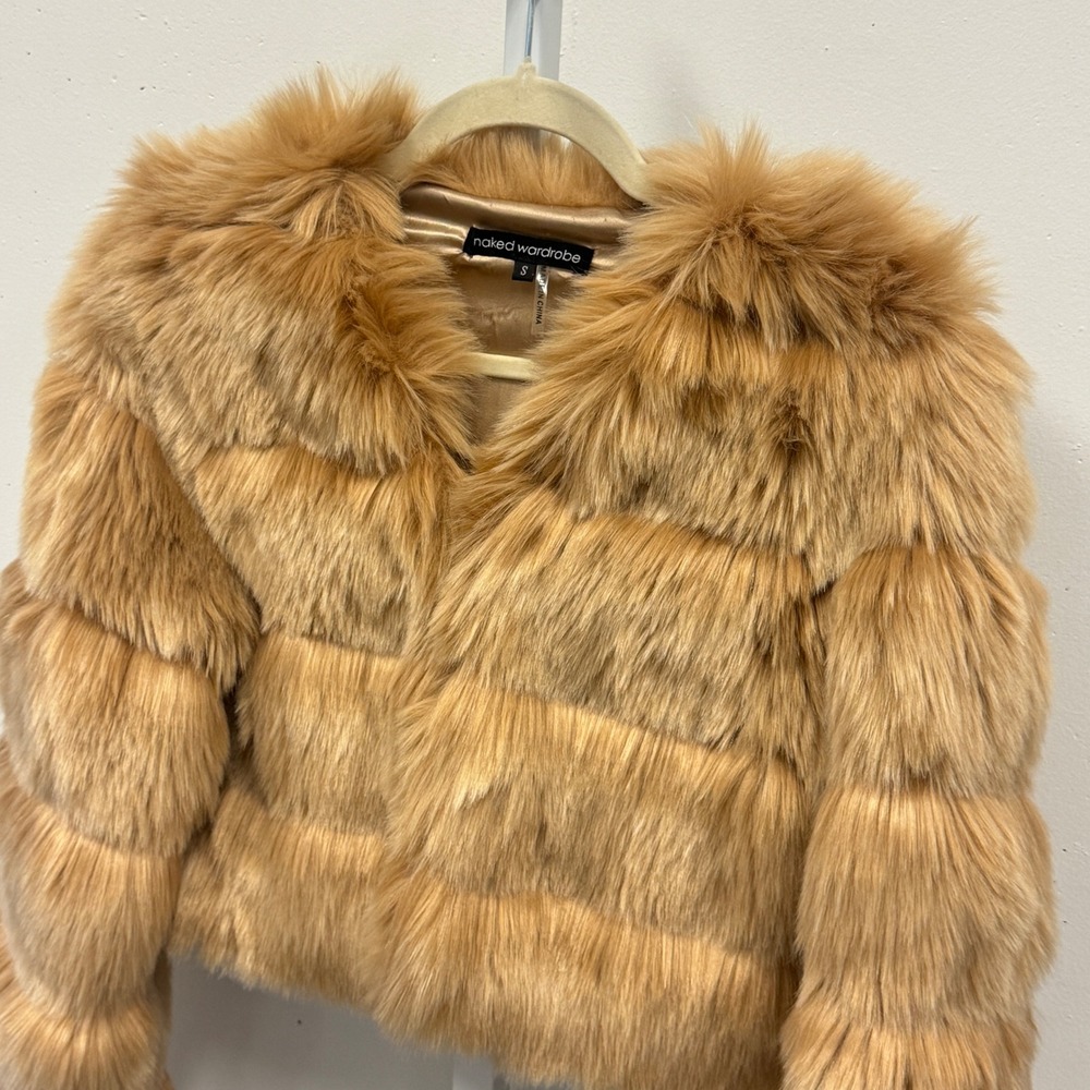 Naked Wardrobe Faux Fur Cropped Jacket Tan HDJ8966 Tiered Shaggy Glam Mob Wife - Picture 3 of 9